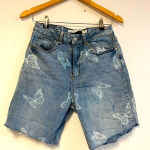 Tinseltown Butterfly‎ Cutoff Shorts – Raw Hem Denim Size 9 Y2K Festival Vibes